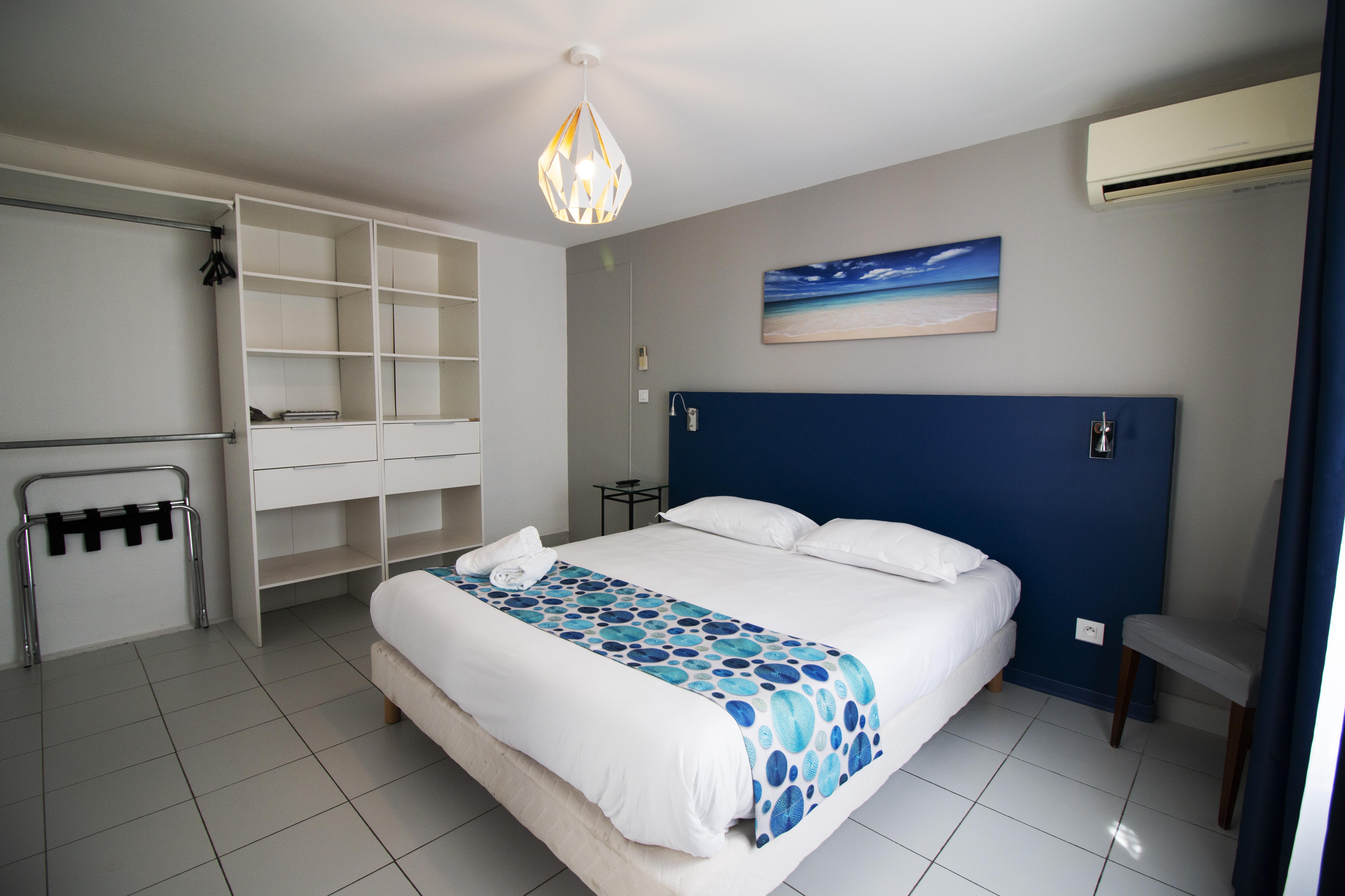 Hotel Bel Azur Six-Fours-les-Plages Exteriör bild