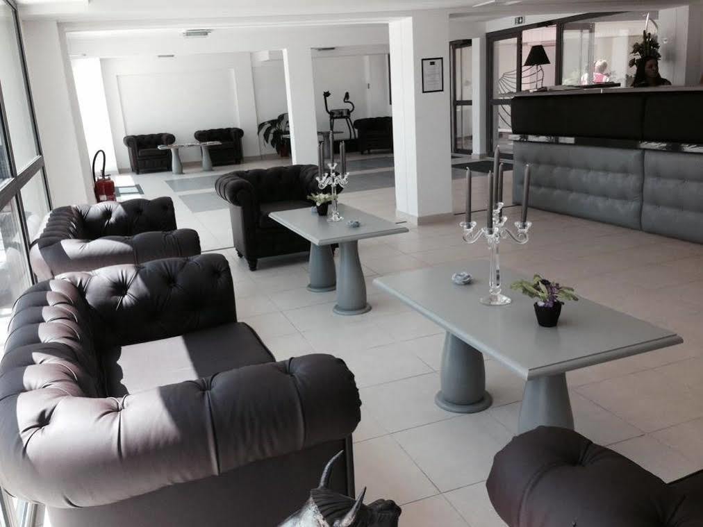 Hotel Bel Azur Six-Fours-les-Plages Exteriör bild